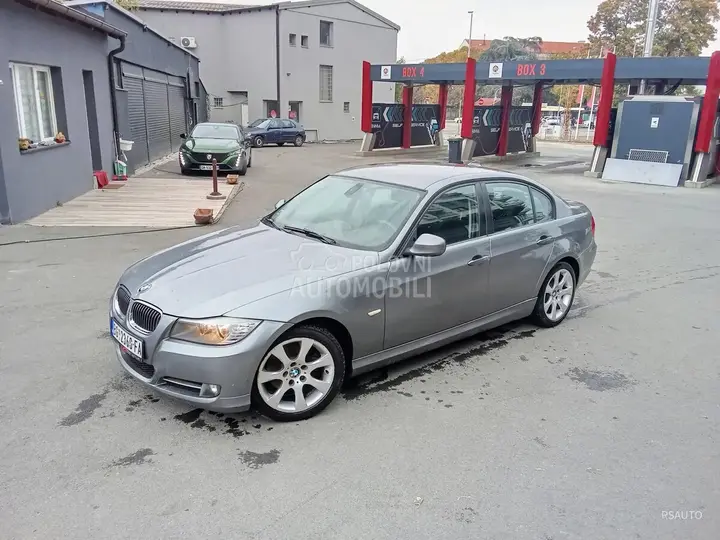 BMW 320 2010 photo 2
