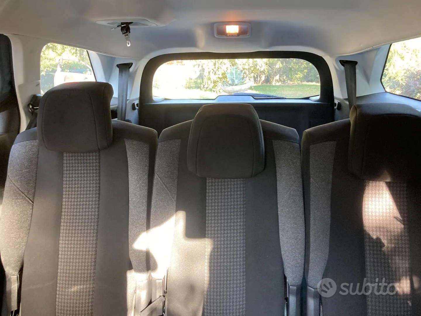 Peugeot 5008 2018 photo 3
