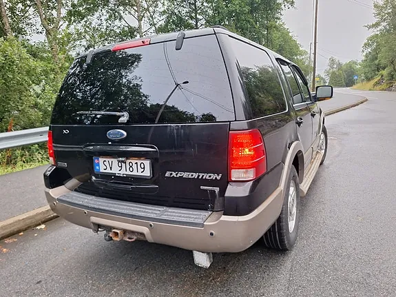 Ford Expedition 2004 photo 5