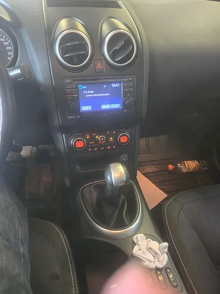 Nissan Qashqai 2010 photo 5