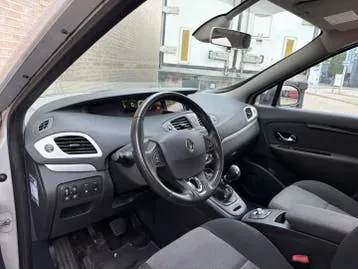 Renault Scenic 2014 photo 3