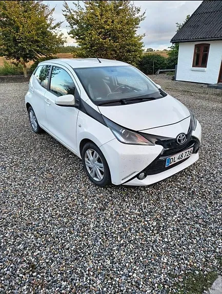 Toyota Aygo 2014 photo 2