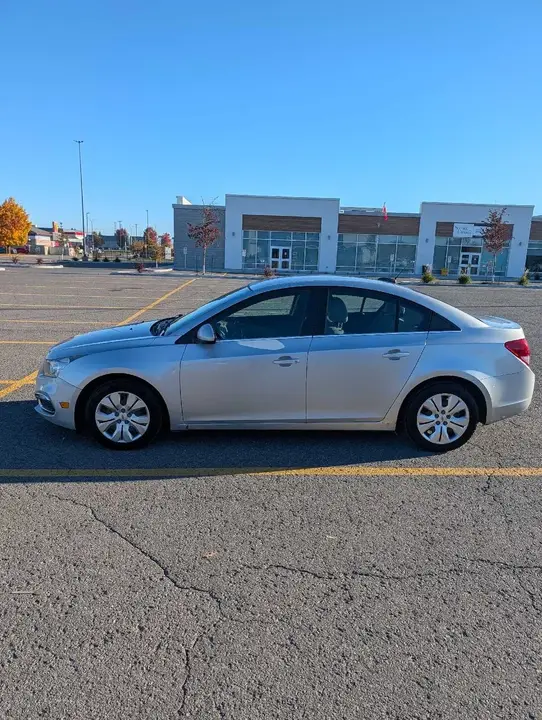 Chevrolet Cruze 2015 photo 2