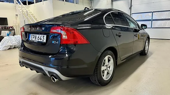 Volvo S60 2015 photo 3