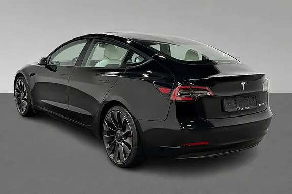 Tesla Model 3 2021 photo 4