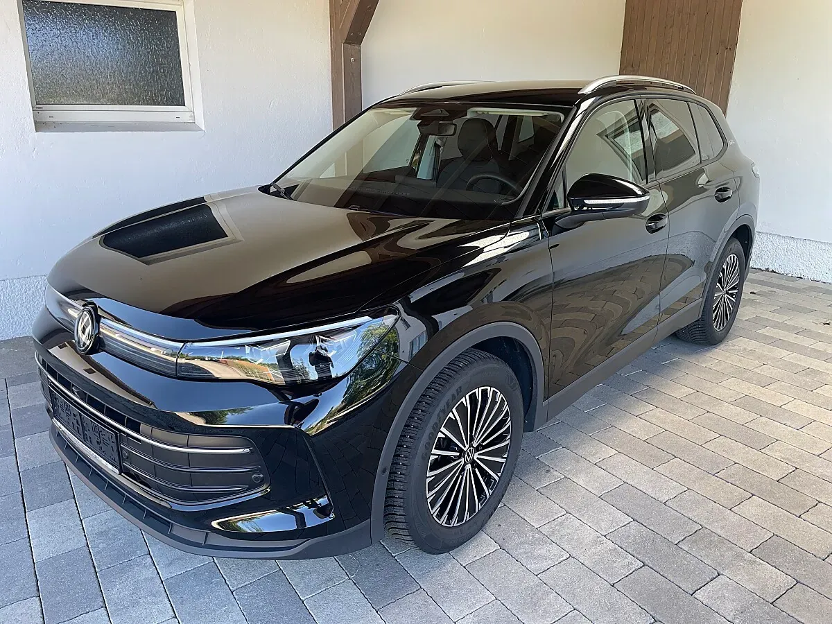 Volkswagen Tiguan 2025 photo 2