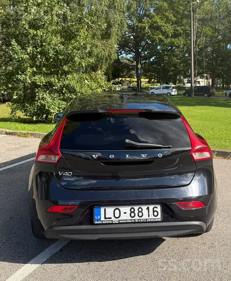Volvo V40 2012 photo 4