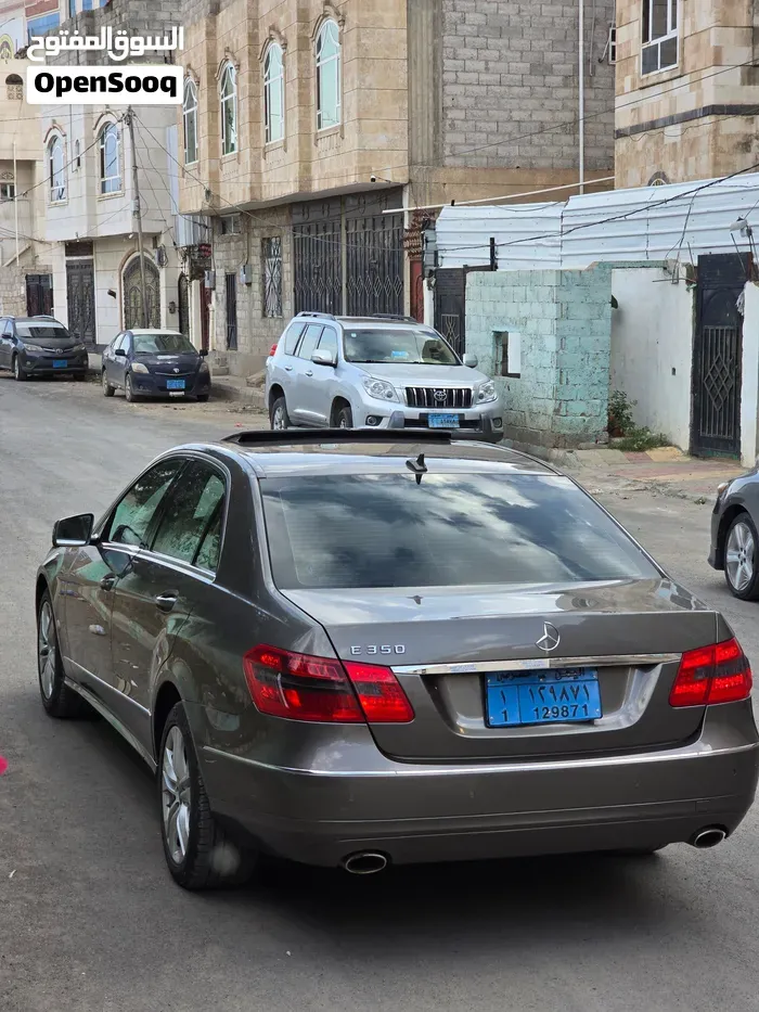 Mercedes-Benz E-Class 2011 photo 3