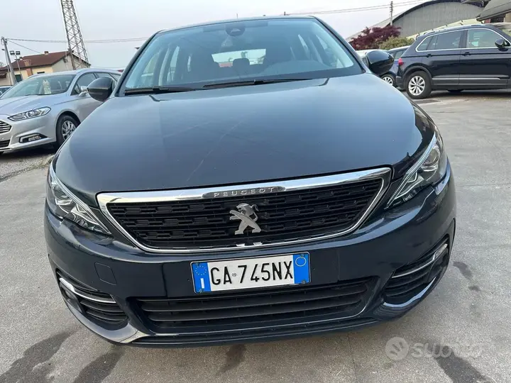 Peugeot 308 2020 photo 2