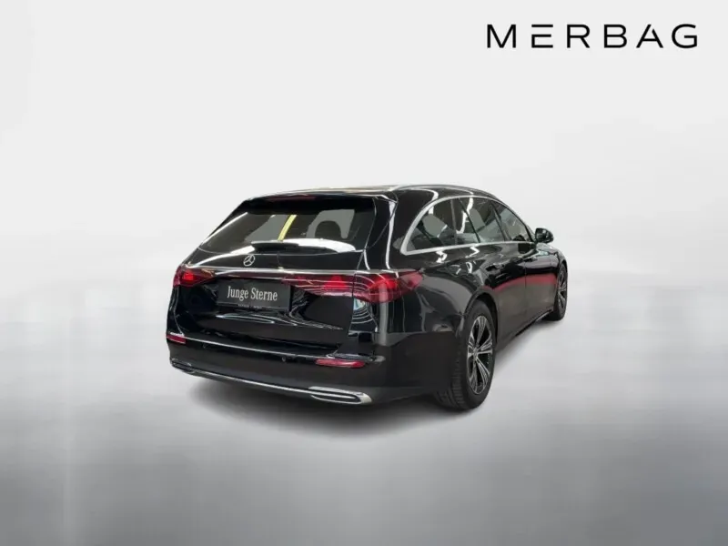 Mercedes-Benz E-Class 2025 photo 3