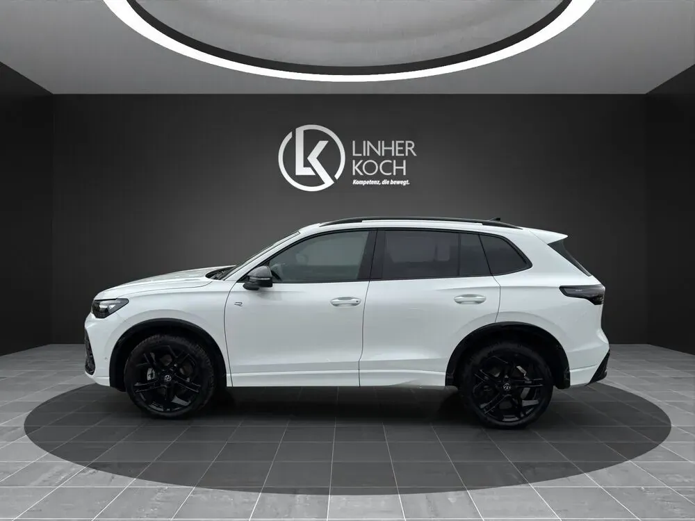 Volkswagen Tiguan photo 2