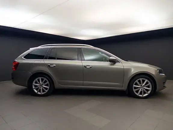 Skoda Octavia 2014 photo 5