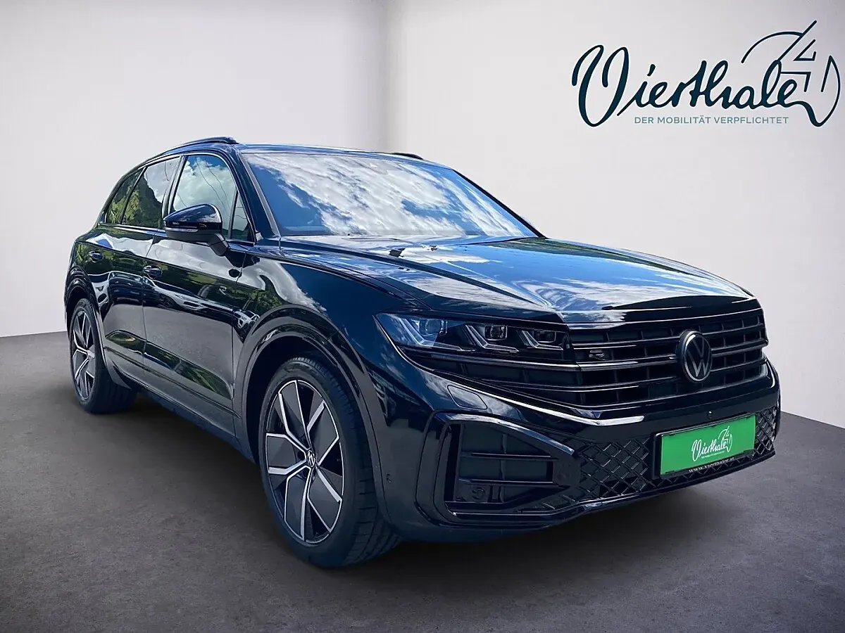 Volkswagen Touareg 2026 photo 2