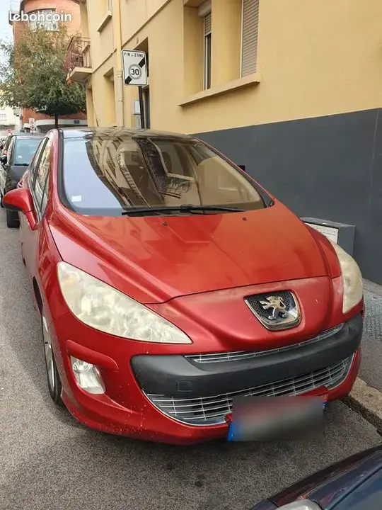 Peugeot 308 2008 photo 2