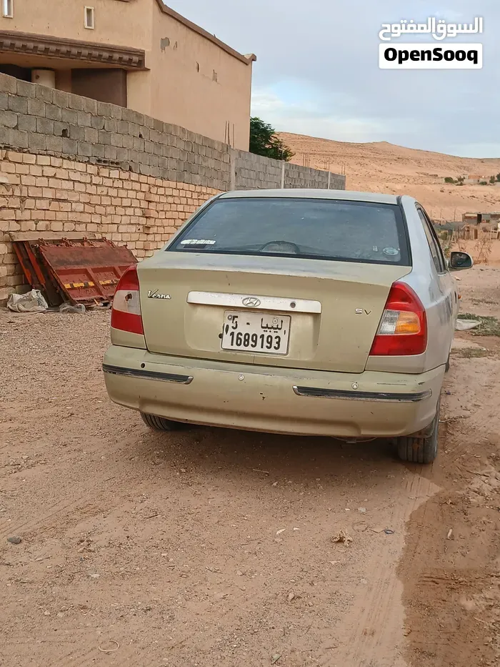Hyundai Verna 2004 photo 3