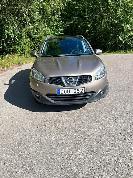 Nissan Qashqai+2 2011 photo 2