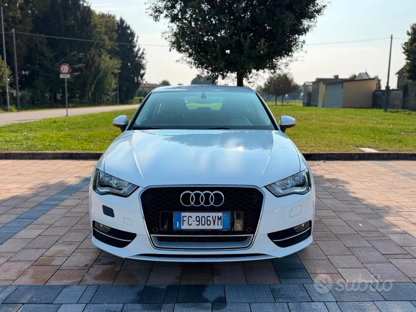 Audi A3 2016 photo 2