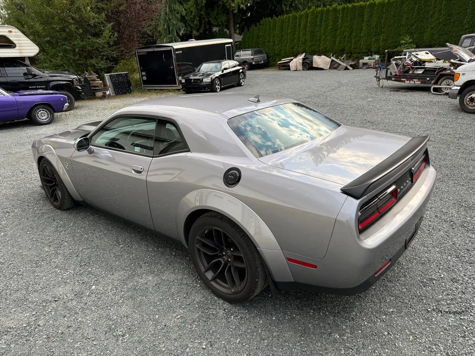 Dodge Challenger 2018 photo 3