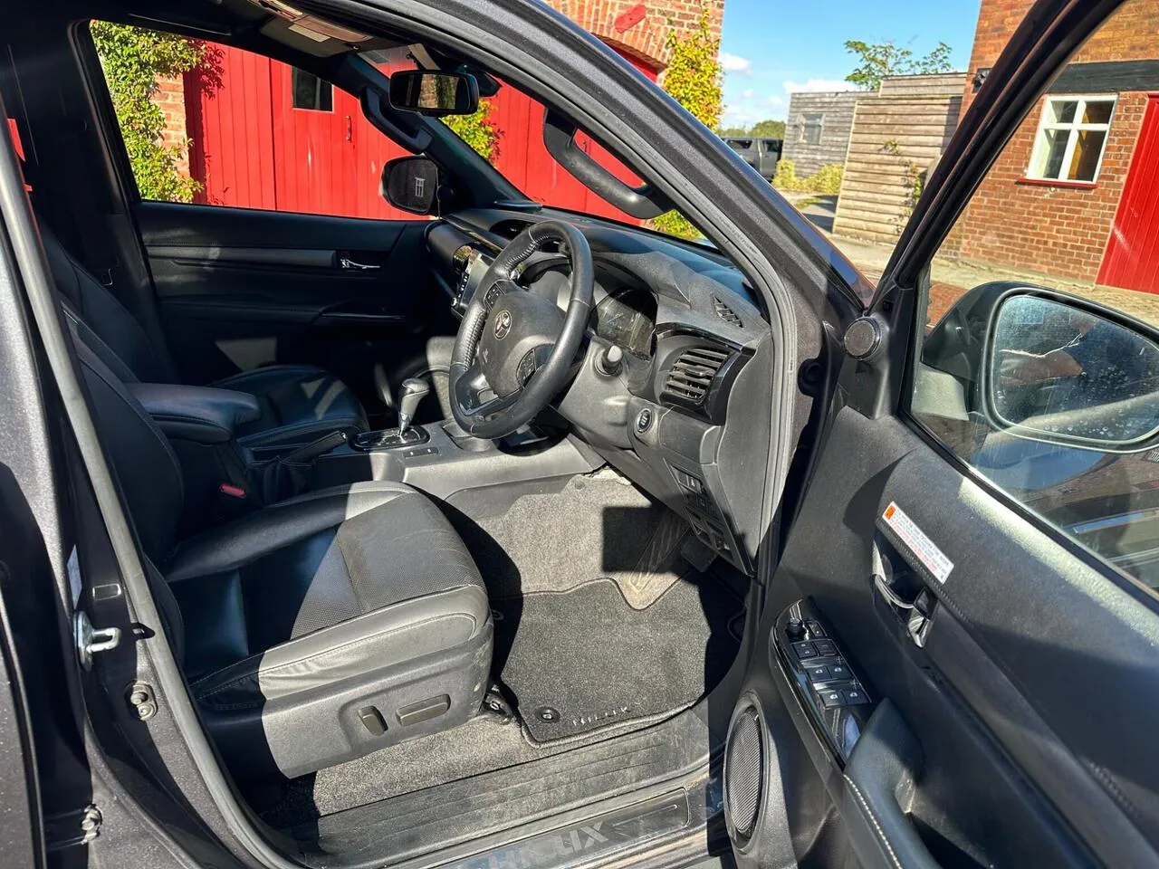 Toyota Hilux 2022 photo 5