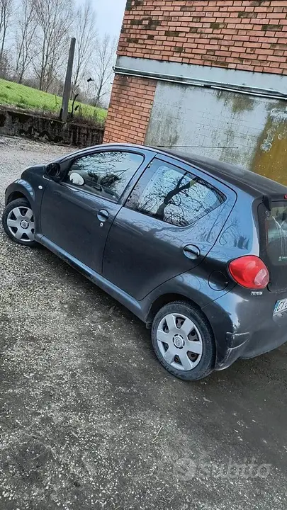 Toyota Aygo 2005 photo 3