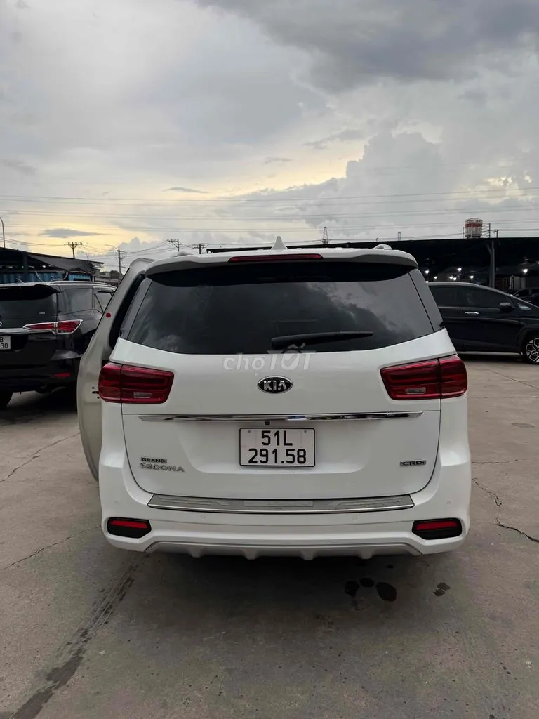 Kia Sedona 2018 photo 3