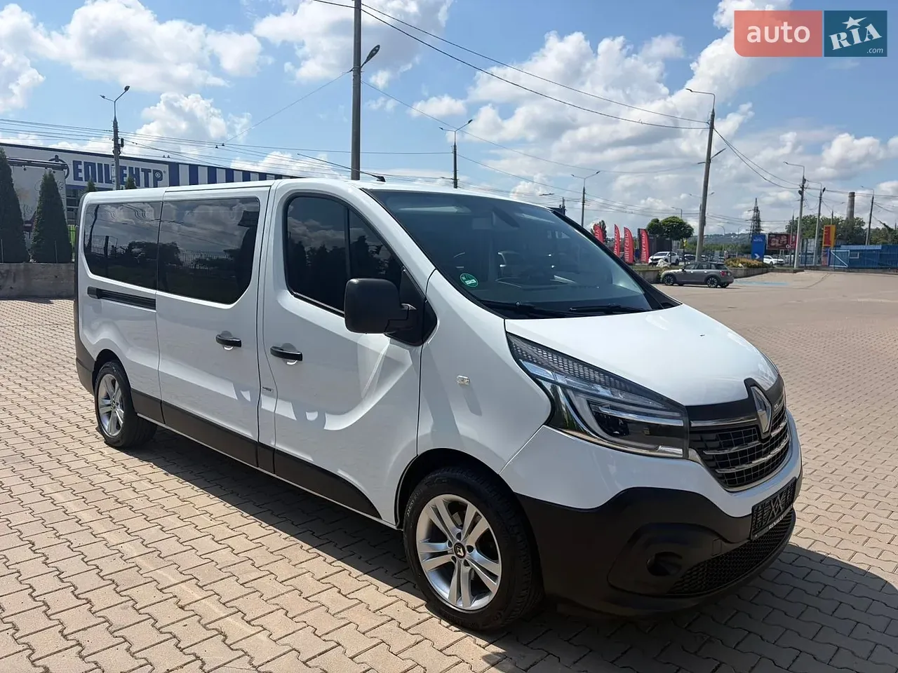 Renault Trafic 2020 photo 2