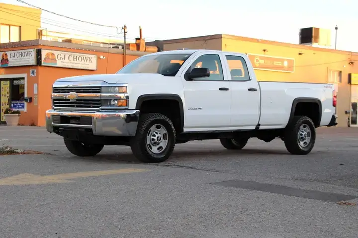 Chevrolet Silverado 2500Hd 2016 photo 3