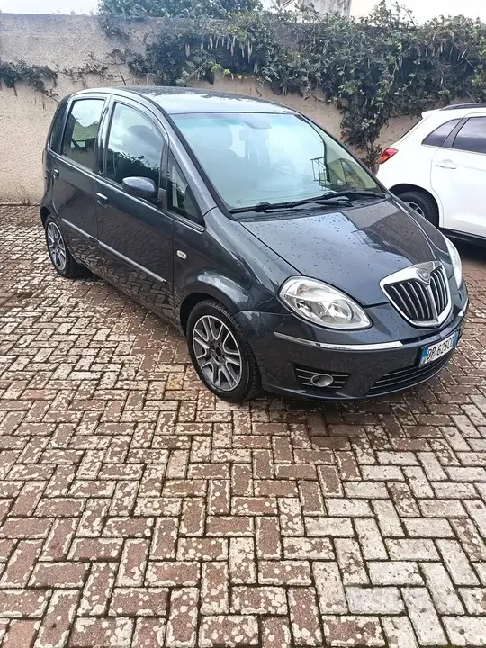 Lancia Musa 2008 photo 2