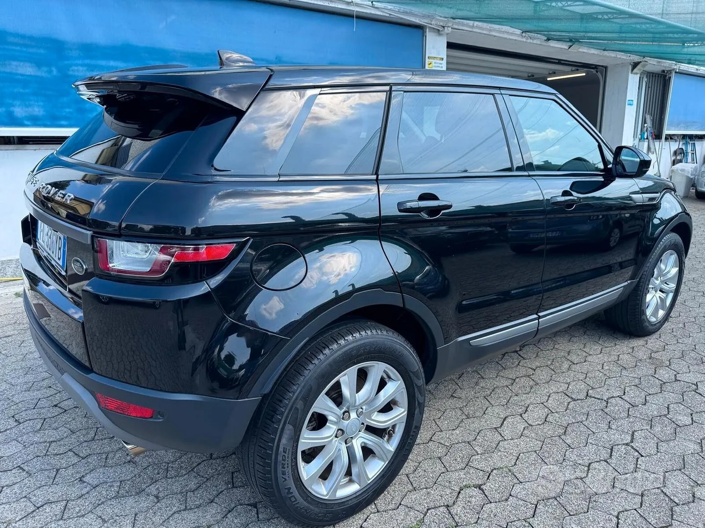 Land Rover Range Rover Evoque 2017 photo 4
