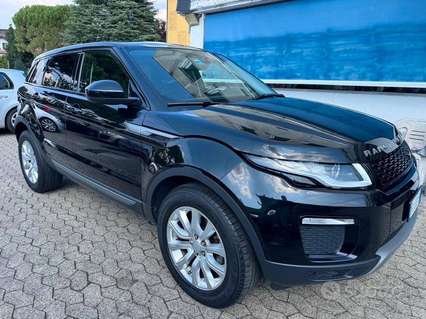 Land Rover Range Rover Evoque 2017 photo 3