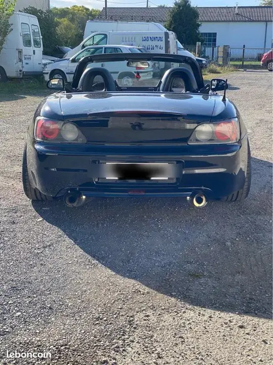 Honda S2000 2000 photo 2