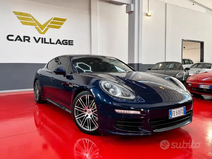 Porsche Panamera 2015 photo 2
