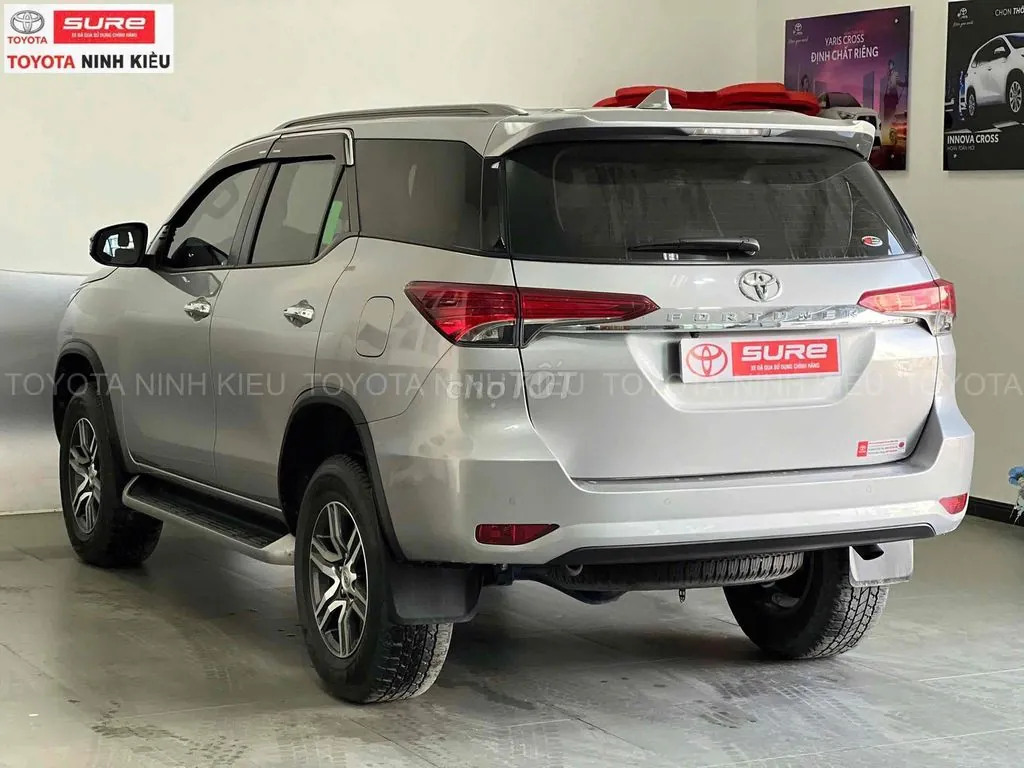 Toyota Fortuner 2022 photo 4