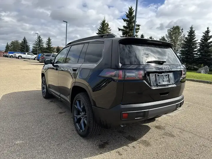 Jeep Cherokee 2026 photo 5