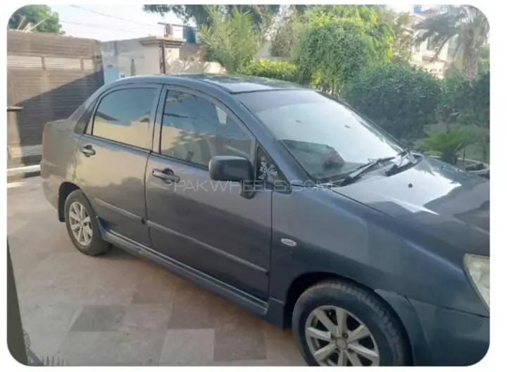 Suzuki Liana