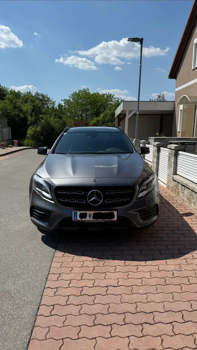 Mercedes-Benz Gla Class 2018 photo 2