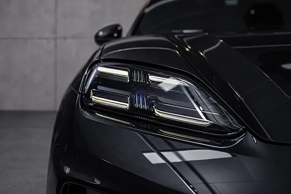 Porsche Macan 4 2025 photo 4