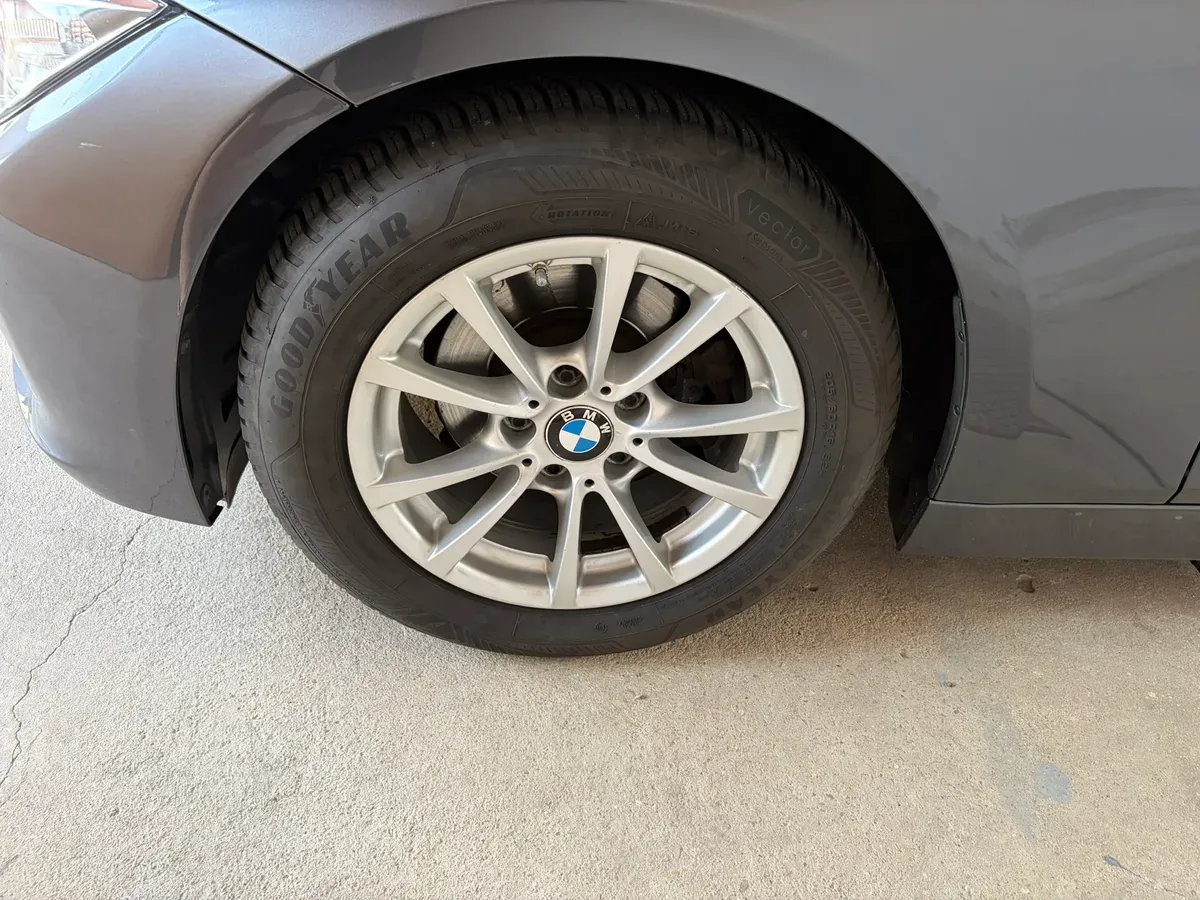 BMW 3 Series 2014 photo 3