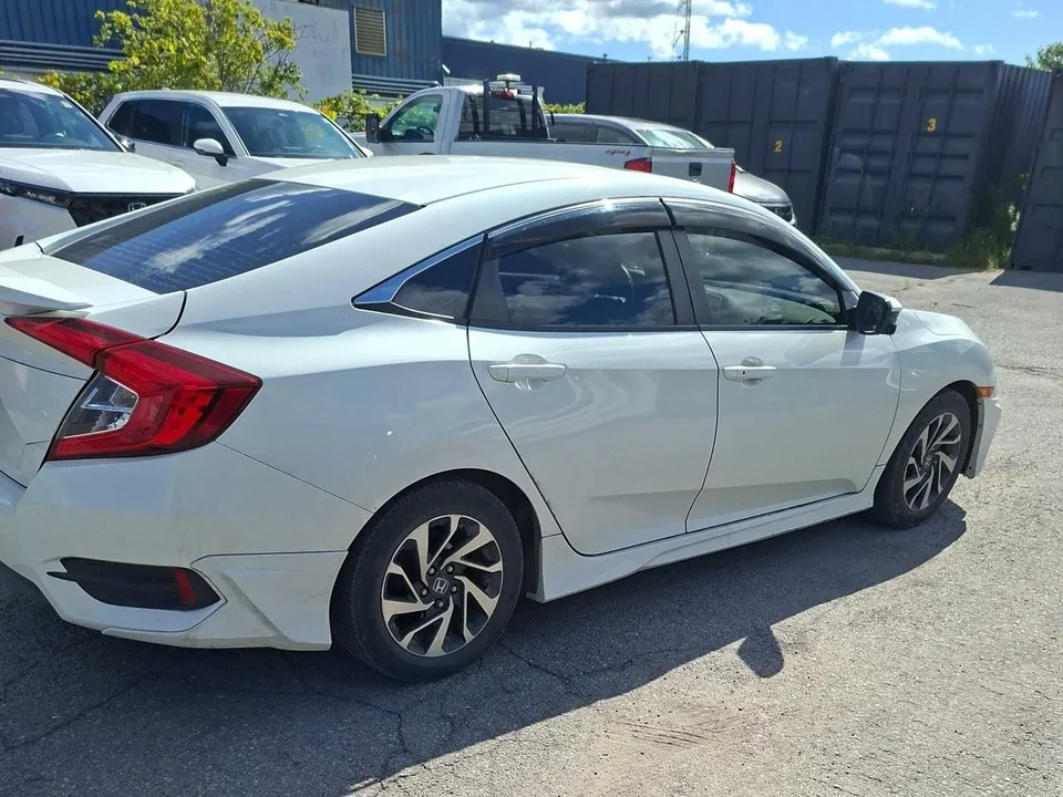 Honda Civic 2017 photo 5