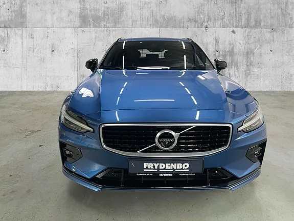 Volvo V60 2019 photo 2