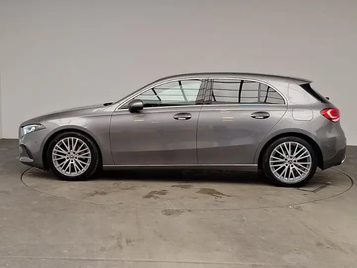 Mercedes-Benz A-Class 2022 photo 4
