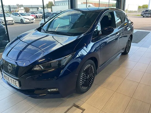 Nissan Leaf 2023 photo 2