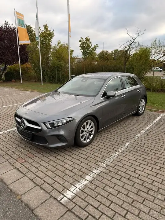 Mercedes-Benz A200