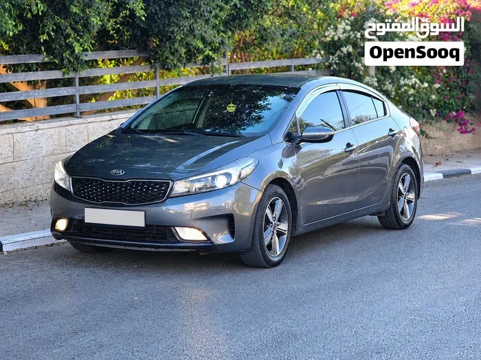 Kia K3 2016 photo 2