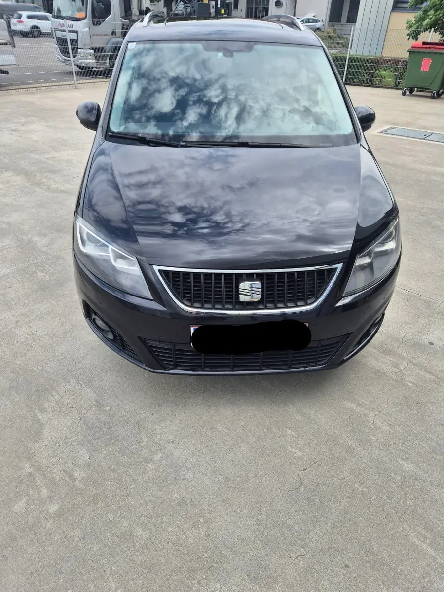 Seat Alhambra 2011 photo 3