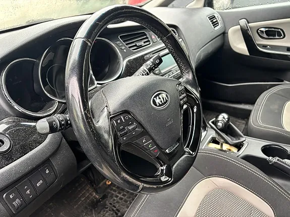 Kia Ceed 2014 photo 4