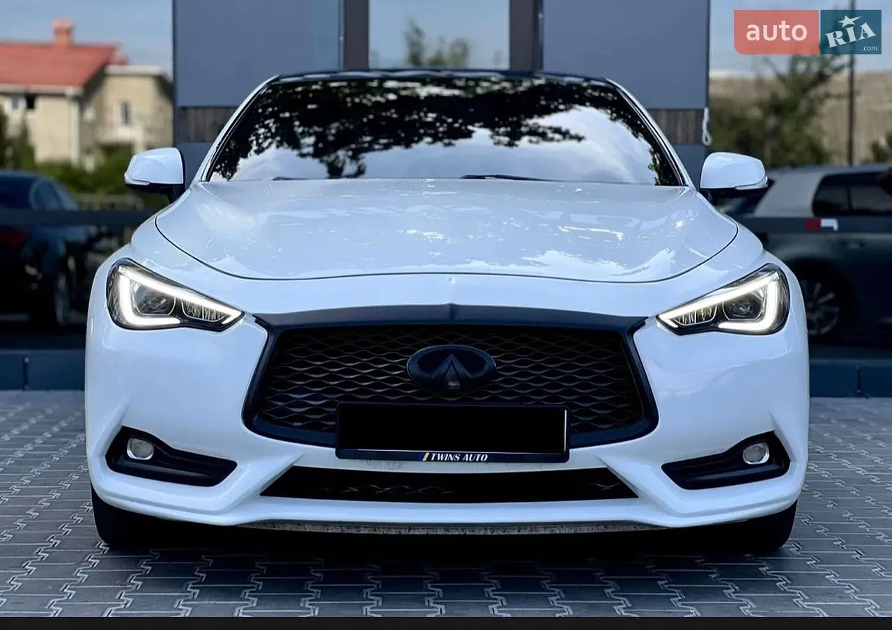 Infiniti Q60