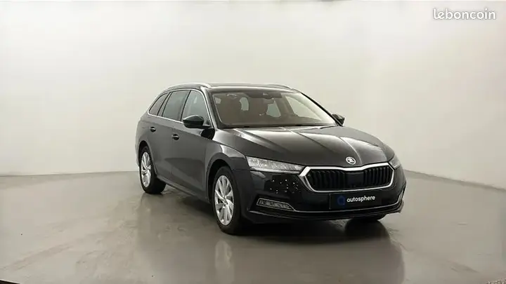 Skoda Octavia 2024 photo 3