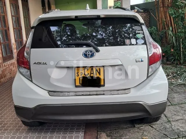 Toyota Aqua 2015 photo 3