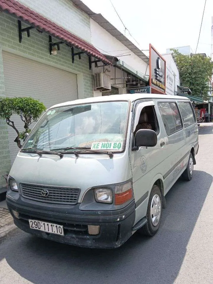 Toyota Hiace